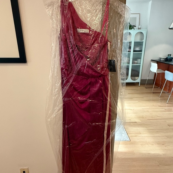 Mac Duggal one shoulder gown - Picture 2 of 2